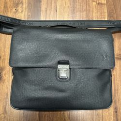 LV Messenger Bag