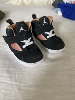 Infant shoes size 6