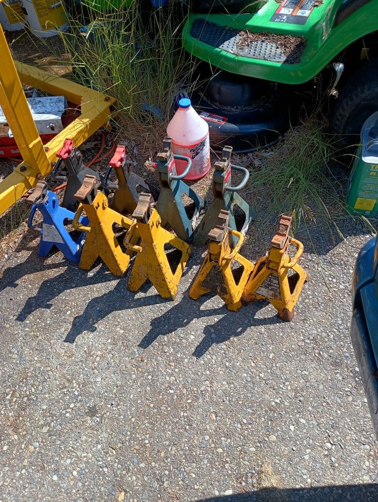 Jack Stands /