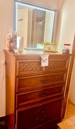 Dresser