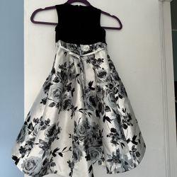 Size 4T For Girls,never Used pick Up Near Tully And Monterey Rd SJ CA 95112