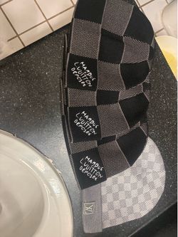 4 Sets of Grey Checked Beanie