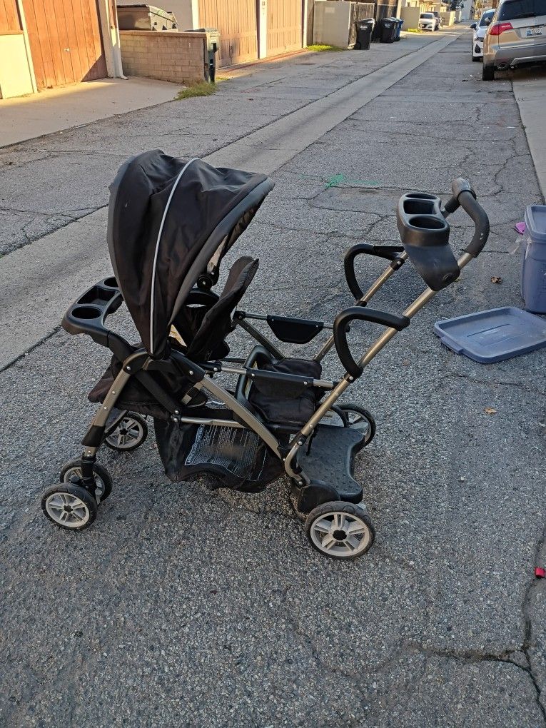 Stroller 