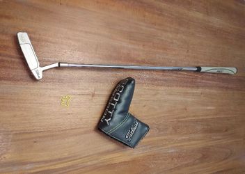 Scotty Cameron Putter With Head Cover