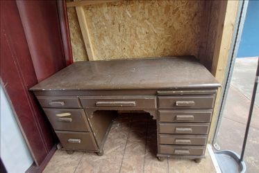 Wood Desk with 9 Drawers
