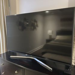 60” Samsung Smart TV