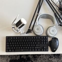 Beginner PC Gaming Accessories 