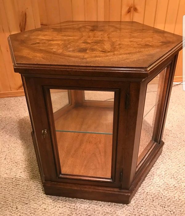 End Table Curio Cabinet With Light For In Wheeling Il Offerup End Table Curio Cabinet With Light