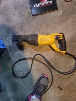 Dewalt reciprocating saw