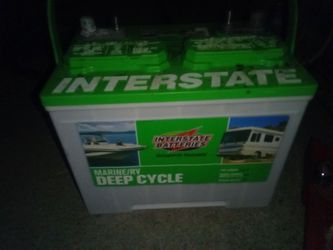 Deep cycle battery