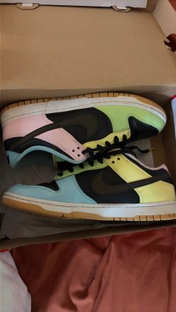 Nike Dunks - Size 10.5
