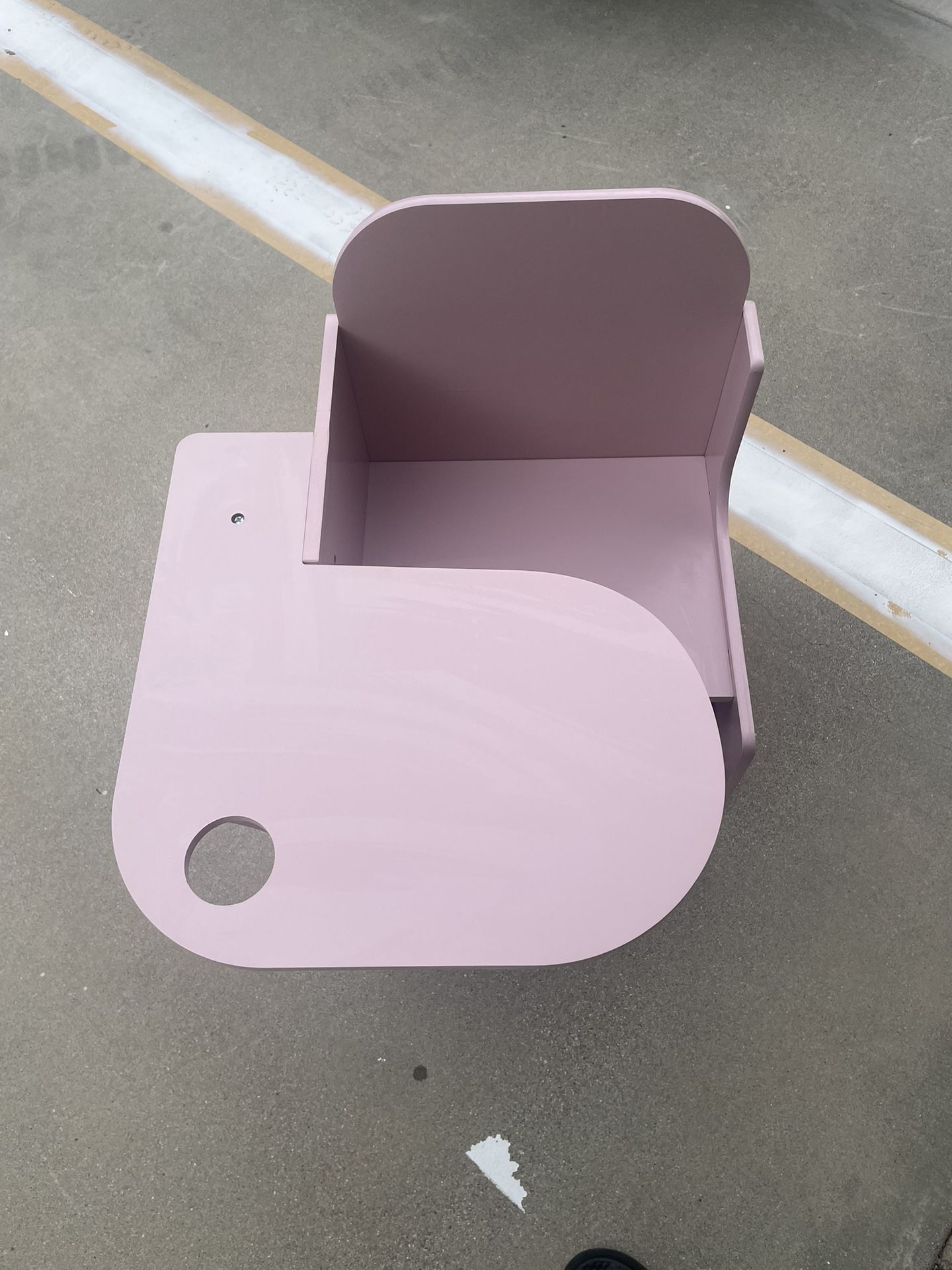 children chair desk (by delta children)