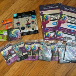 New Party banners, decorations and invitations 