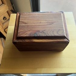 Inlayed Wood stain Box for Jewelry Antique collection collectibles Keep Safes Gold Silver watch memories