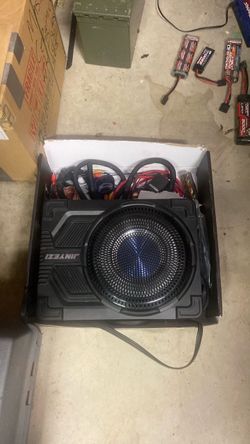Car sound system with all the goodies
