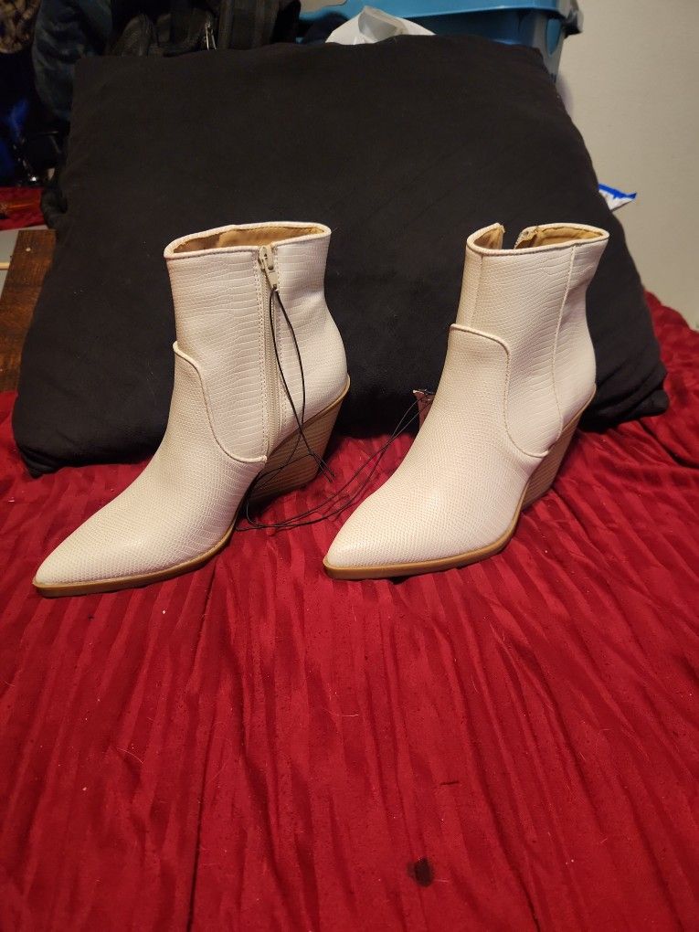 Cream Snake Leather Boots