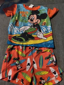 Mickey Mouse Short Pj's Size 24 months(Fits smaller)