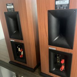 Klipsch RP-160M bookshelf speaker