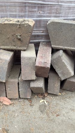 Free retaining wall