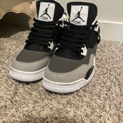 Jordan 4
