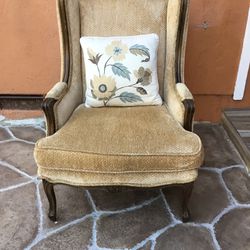 Antique Sofa Chair 