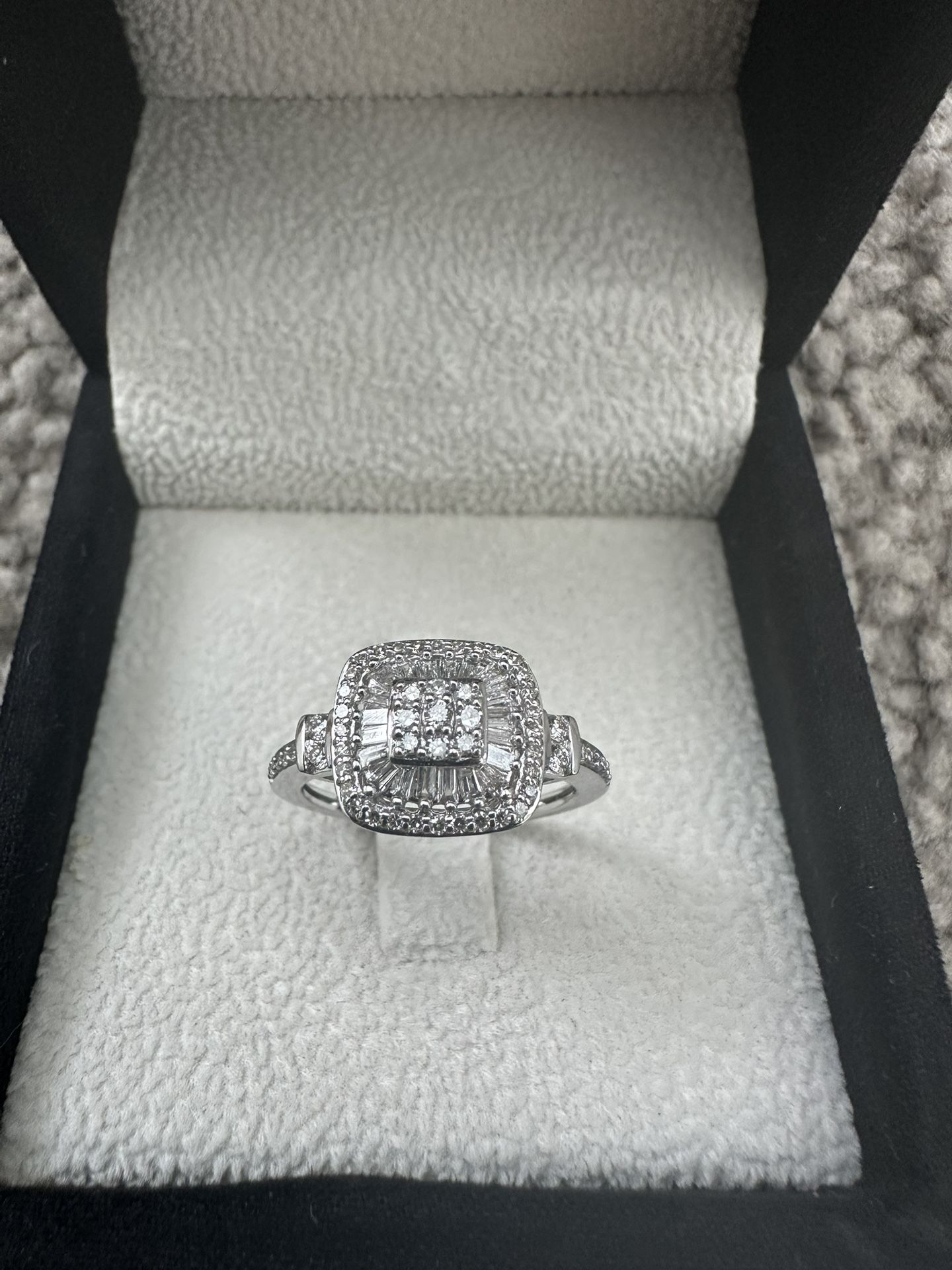 Diamond Vintage-Inspired Ring (1/2 ct. t.w.) in 14k White Gold Size 7