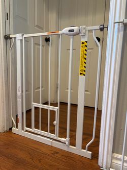 Top Paw Extra-Wide Walk-Through Dog Gate