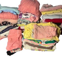 61 PC Bundle/lot of used girl clothes some 24 months and mainly 2t, 3t and 4T and up.
