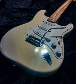 Olympic White Fender Stratocaster