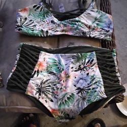 Womens Bikinis 