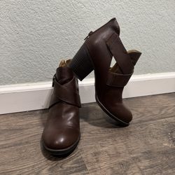 Naturalizer Heeled Ankle Booties – Size 7 – New