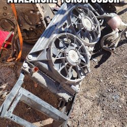 09 Silverado Tahoe Yukon Core Support And Radiator / Fan Assembly