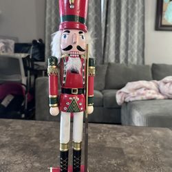 Nut Cracker