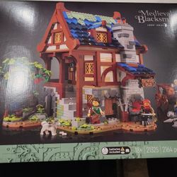 LEGO Ideas Medieval Blacksmith 21325 Retired NEW