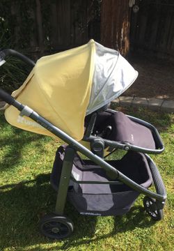 Uppababy cheap cruz yellow