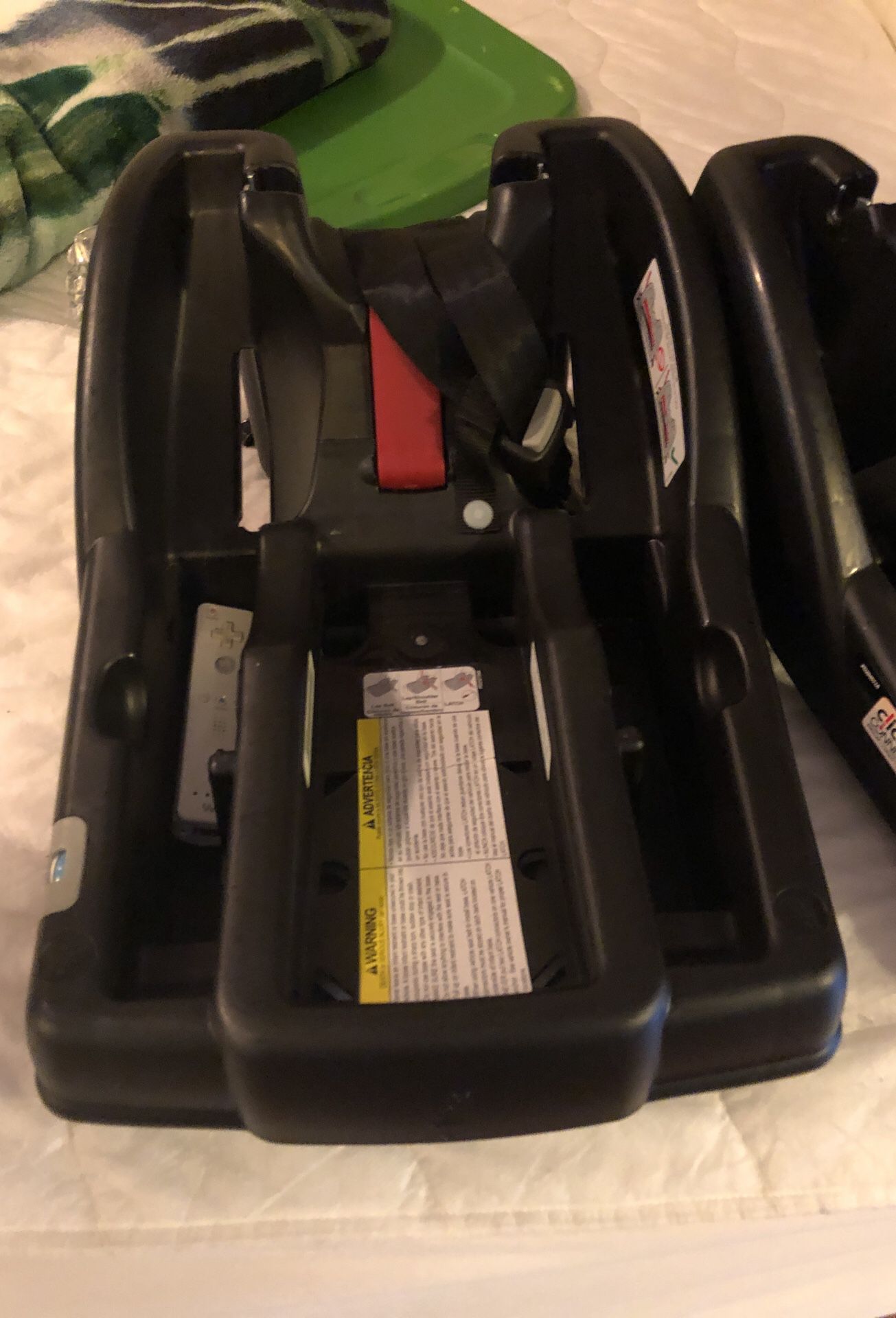 Graco Infant Car Seat base (1)