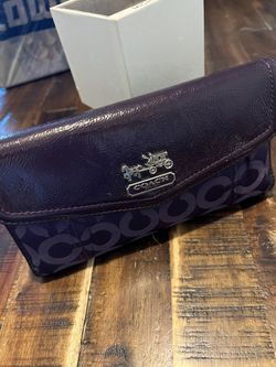 Authentic Coach Wallet 