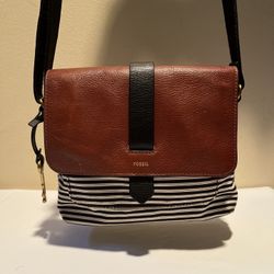 Fossil Kinley small leather crossbody bag