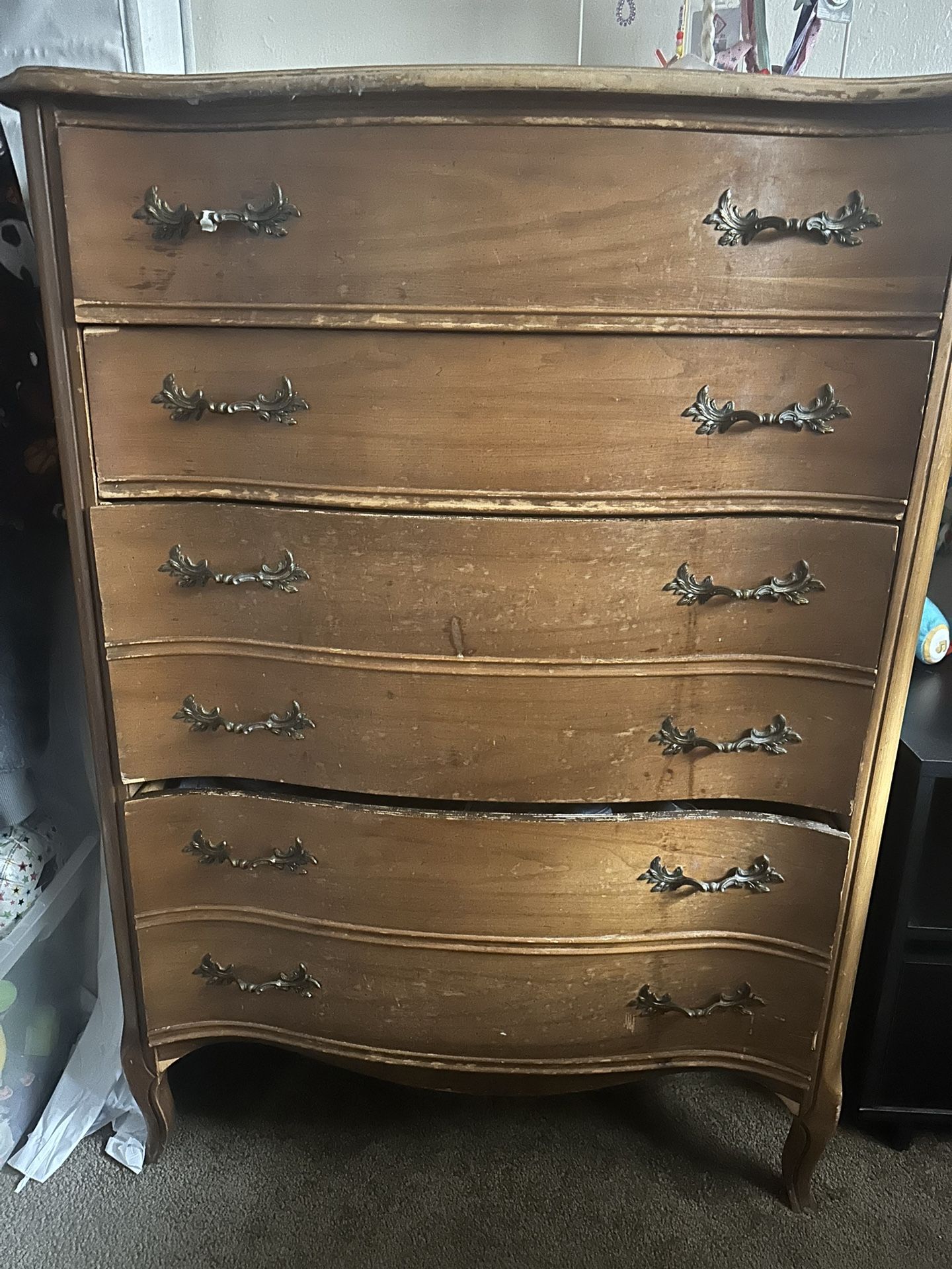 Solid wood Dresser