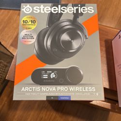 Arctic Nova Pro Wireless Steel Series Headset 