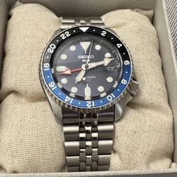 Seiko Watch 5 GMT SSK003 42.5mm Blue on Bracelet