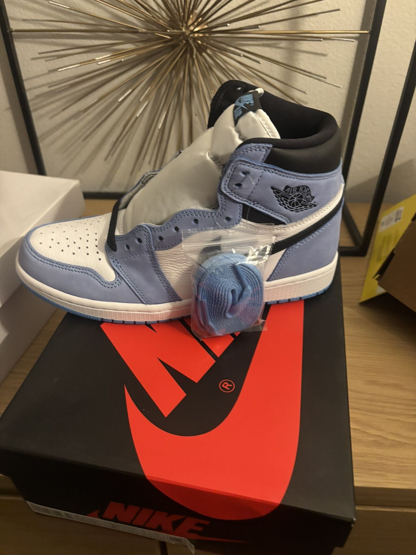 Air Jordan 1 “university Blue”