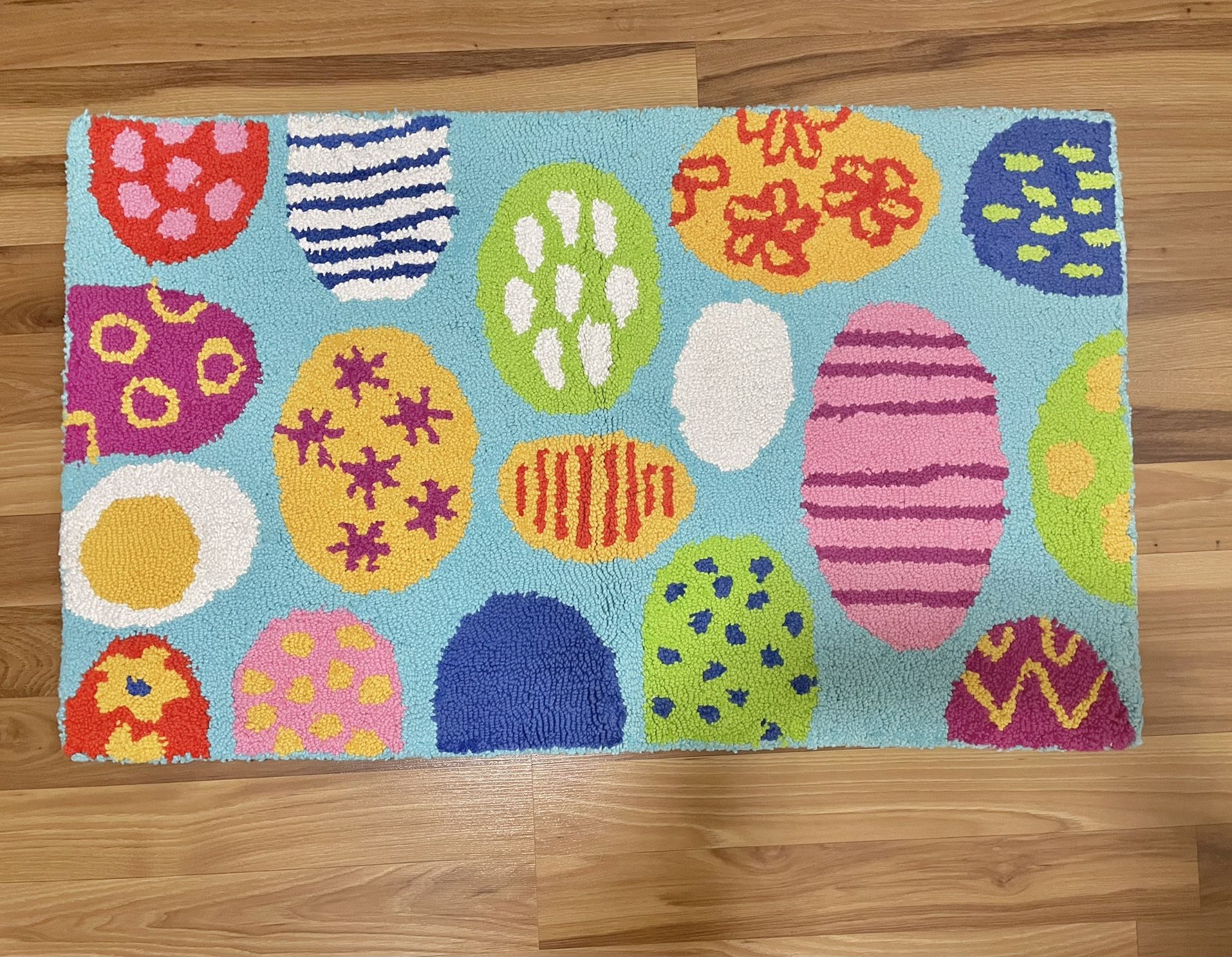 NEW Easter Egg door mat or in kitchen, etc.GoodWeave brand. Heavy duty fun design. 31”x19”