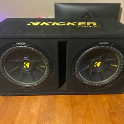 KICKER 44DCWC122 Dual CompC 12" Subwoofers and Alpine S-A60M amplifier