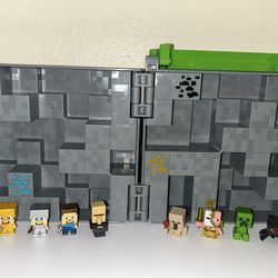 Minecraft: Mini Figure Collector Case + 8 Mini Figures