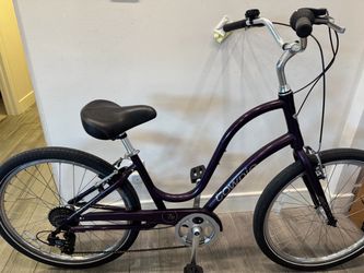 Woman’s Electra Townie 7D Step Thru Hybrid Tuned Ready/Ride