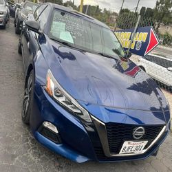 2019 Nissan Altima 
