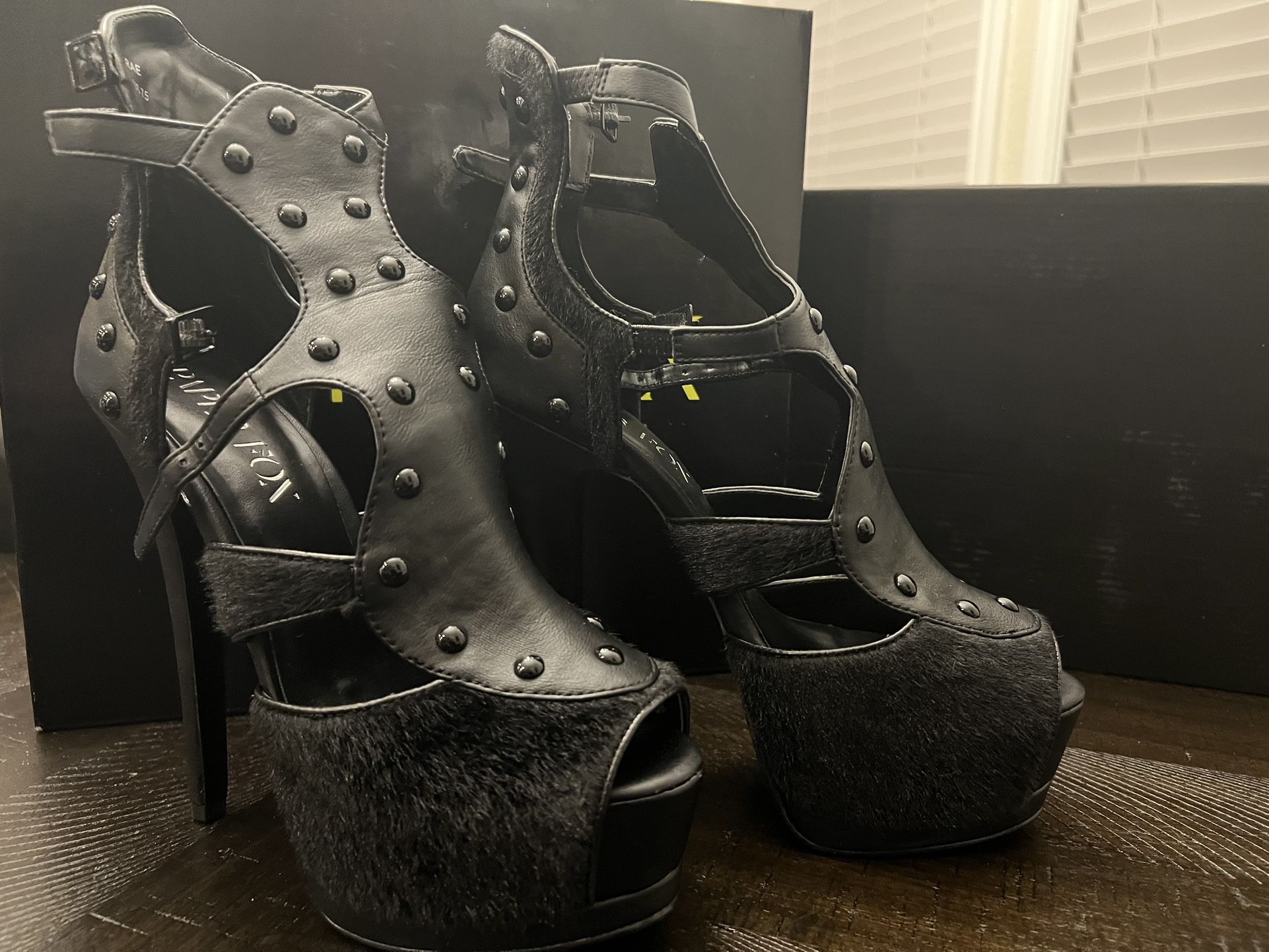Women’s Paper Fox Rae heels 7.5
