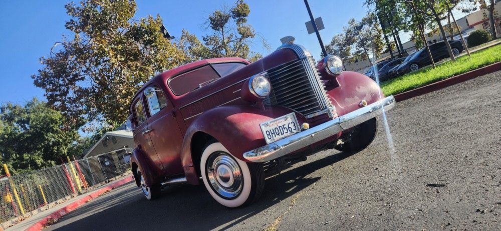 1938 Pontiac Silverstreak