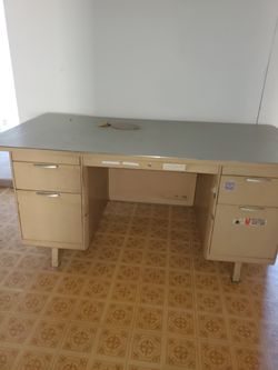 Metal desk